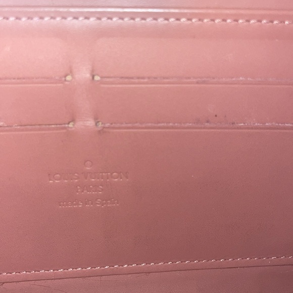 Full inclusion LIMITED EDITION Louis Vuitton 100% Authentic Rose Tote and Wallet - Picture 8 of 8
